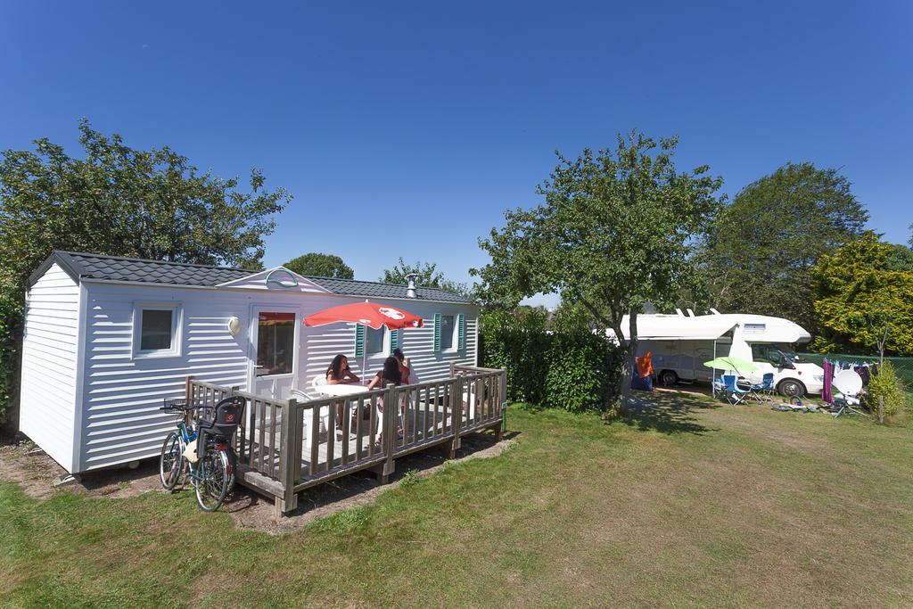 Отель Camping Du Poulquer Бенодет Экстерьер фото